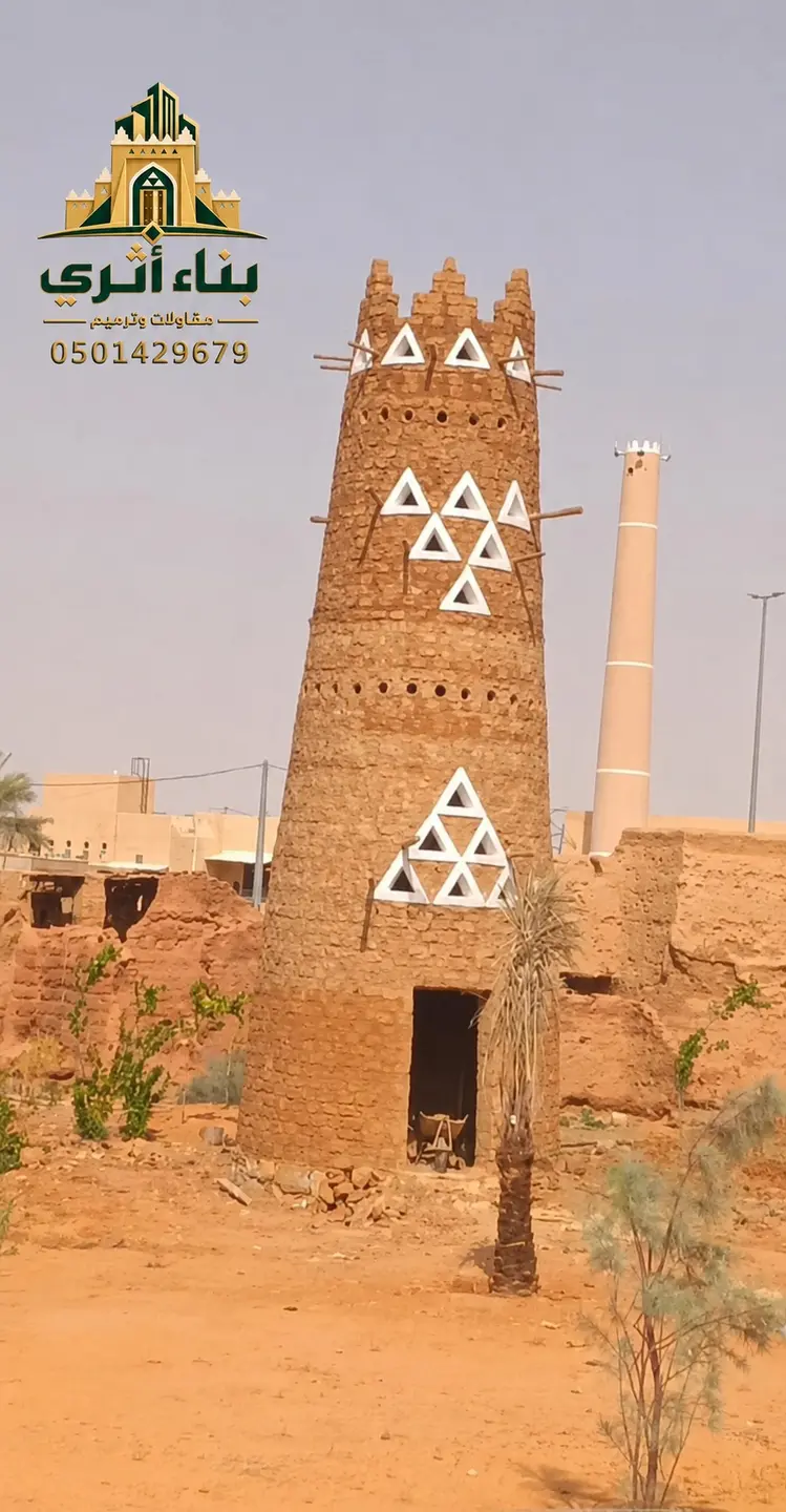 تنفيذ سقف من خشب الأثل في منطقة حائل ضمن أعمال البناء والترميم التراثي